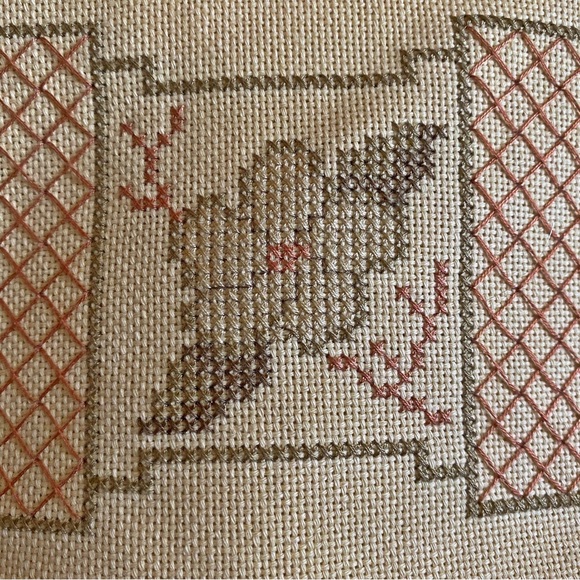 SOLD Vintage handmade embroidered fringe shawl - Picture 5 of 5